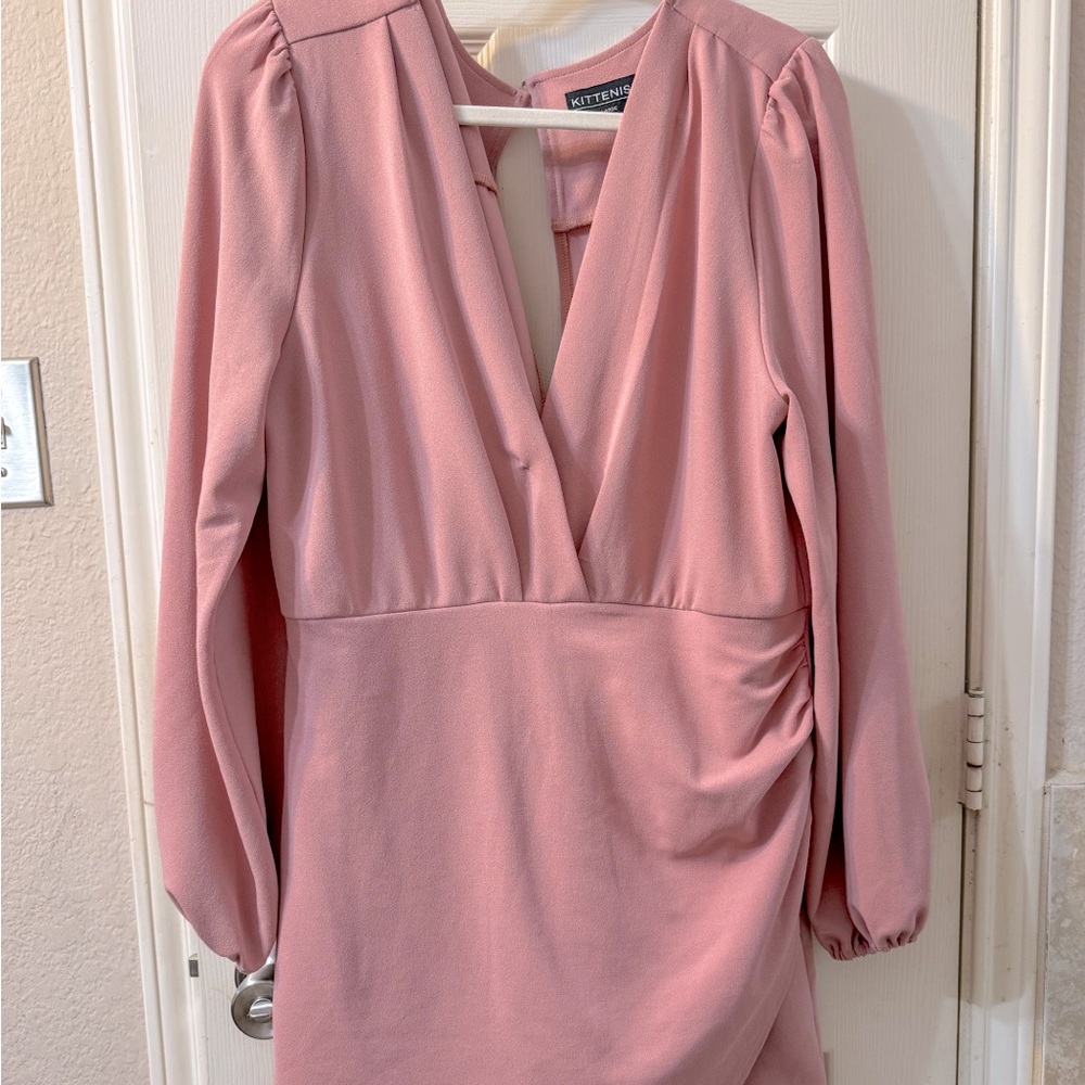 Kittenish (Jessie James Decker) blush long sleeve skirted romper